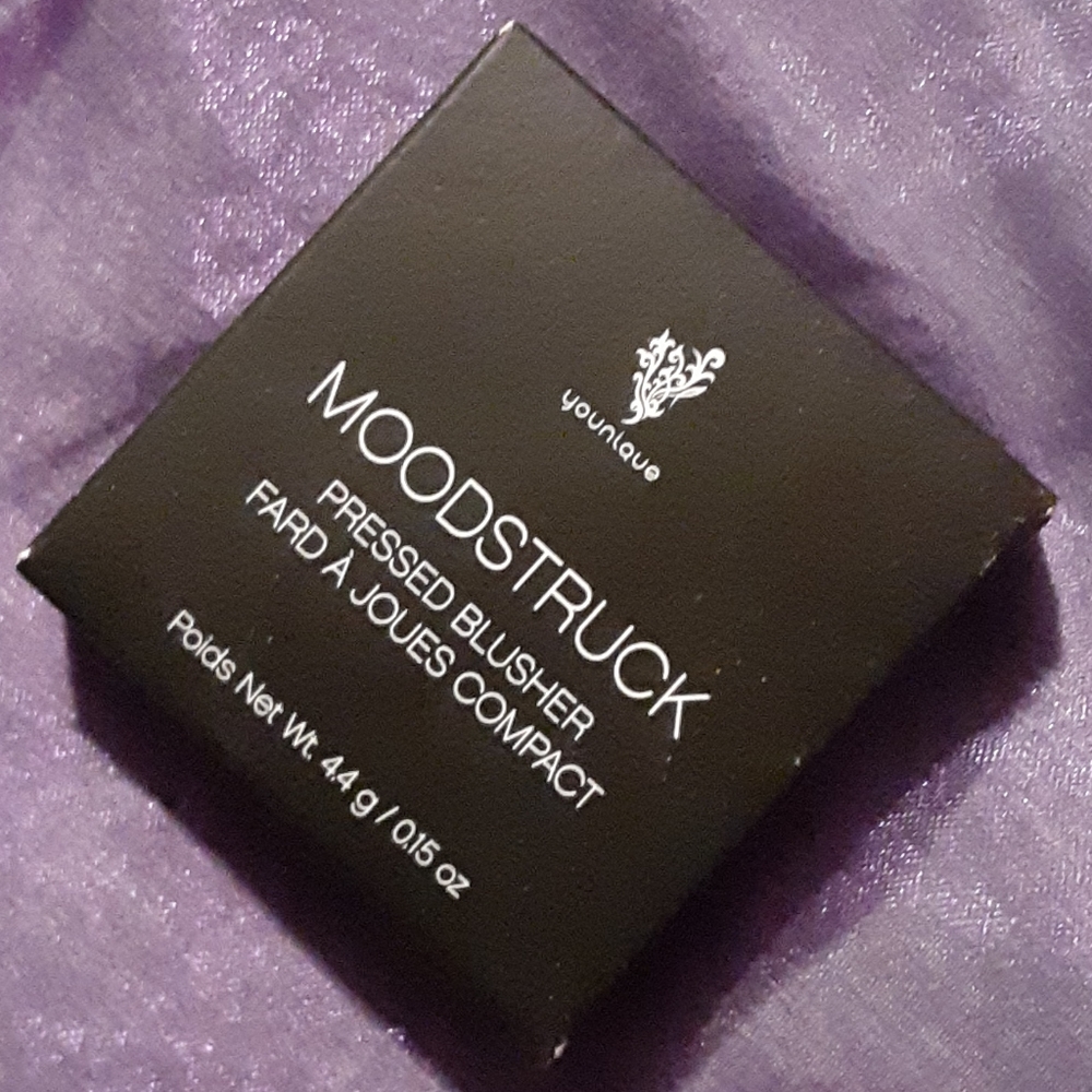 Moodstruck  Pressed Blusher